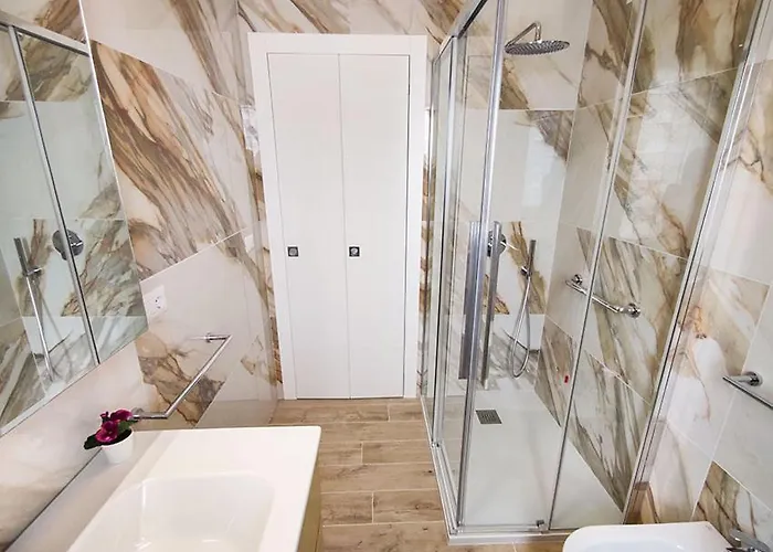 Alighieri Primissima Fila Mare Daire Martinsicuro