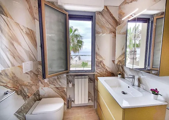 Alighieri Primissima Fila Mare Daire *